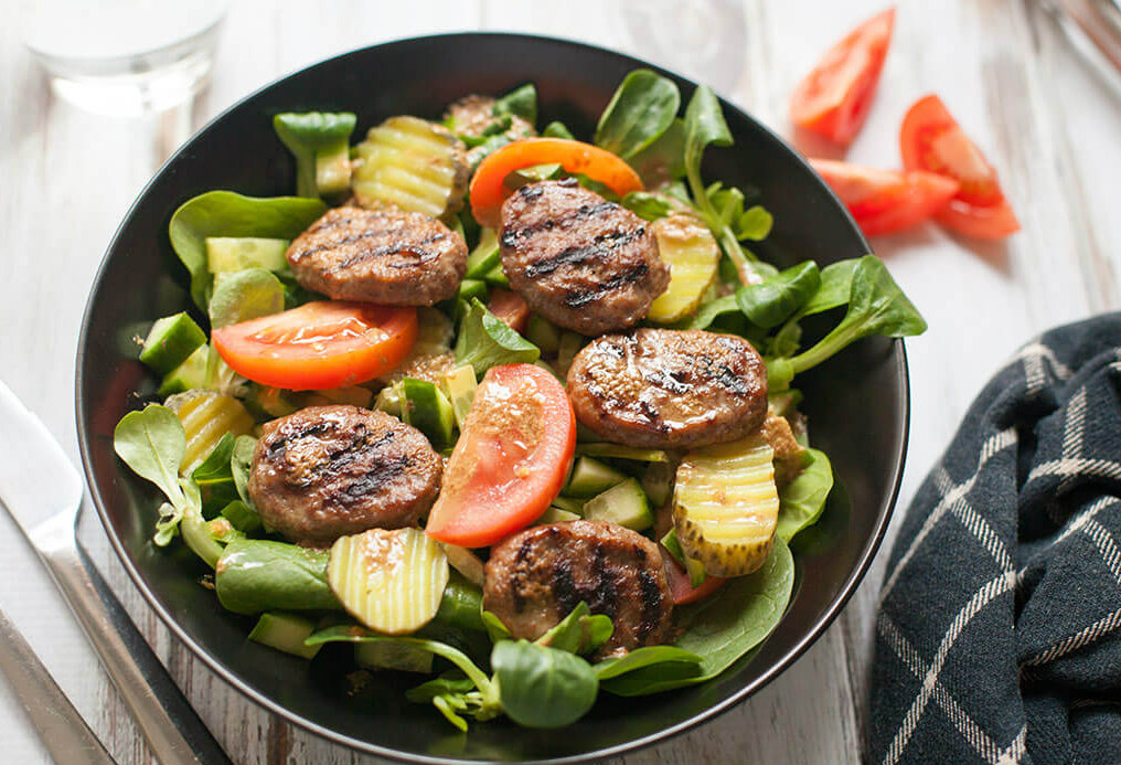 Uitstekend Leninisme Wedstrijd Gezond eten voor mannen? Probeer deze 'hamburger salade'! | Freshhh