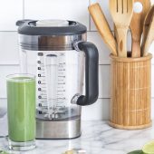 Een frisse lente juice: tomaten wortelsap