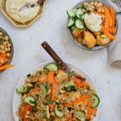 Vegetarische Shakshuka met oranje groenten (koolhydraatarm)