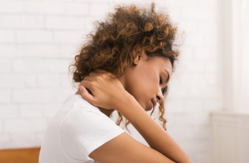Last van hoofdpijn tijdens de menstruatie? Dit doe je eraan