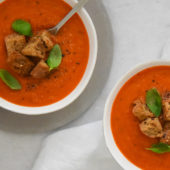 Recept: Thaise rode curry met garnalen in chili-olie