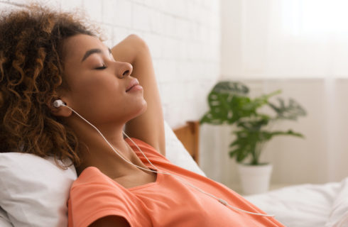 Deze muziek helpt tijdens het slapen en bij stress momenten!