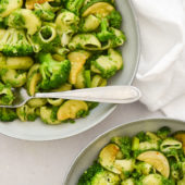 Recept: pasta met broccoli en saus van groene groenten
