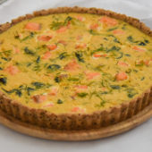 Recept: heerlijke quiche met zalm en spinazie