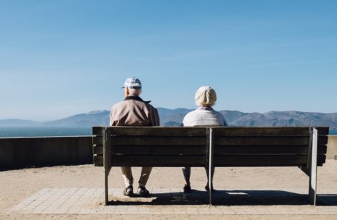 De Blue zones: Gezond en gelukkig oud worden doe je zo