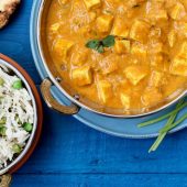 Recept: vegan gele curry met tofu en kikkererwten