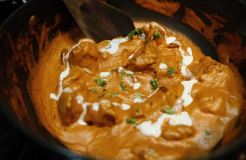 Recept: Indiase butter chicken curry (murgh makani)