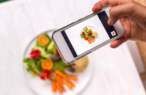 Deze voeding app kan aan de hand van foto’s, je kcal berekenen!