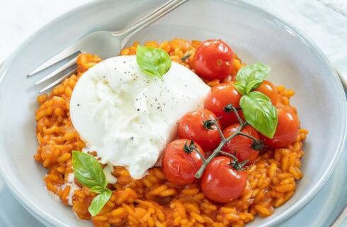 Vegetarische tomatenrisotto met burrata