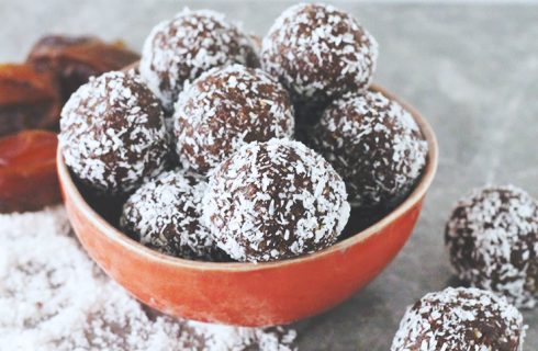 Deze gezonde dadel-kokos bliss balls smaken hetzelfde als oreo’s!