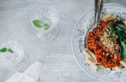 Heerlijke vegetarische Italiaanse pasta bolognese!