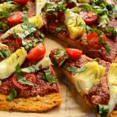 Pizza maar dan anders met een gezonde broccoli pizzabodem