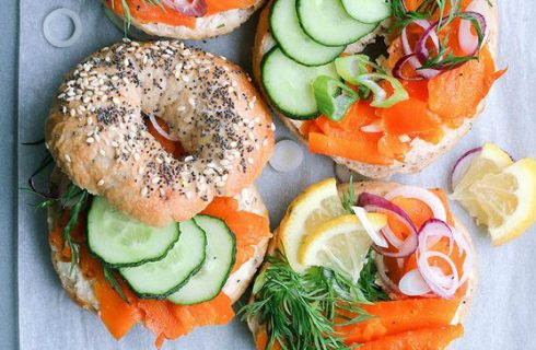 Bagels met vegan ‘wortel zalm’ en creamcheese