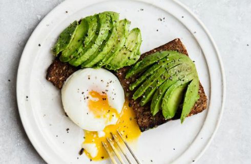 10 manieren om je avocado toast te upgraden!