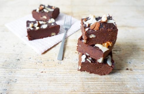 Zonder schuldgevoel chocolade eten met dit healthy brownie recept (suiker en lactose vrij)