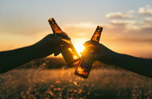 Wat doet een avondje alcohol drinken met jouw lichaam?