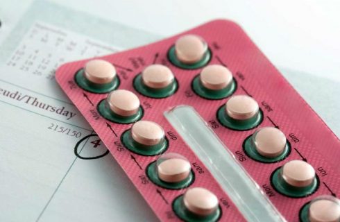 Wat is de anticonceptiepil (de pil) en wat zijn de bijwerkingen?
