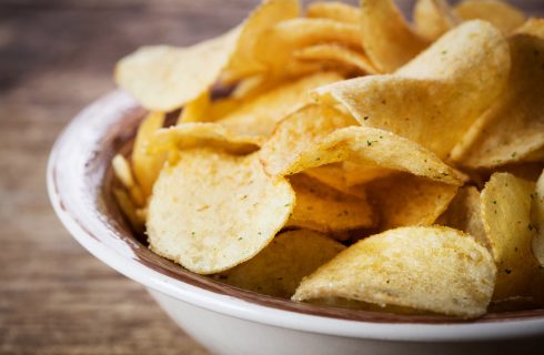 Deze voedingsmiddelen bevatten meer zout dan een zakje chips!