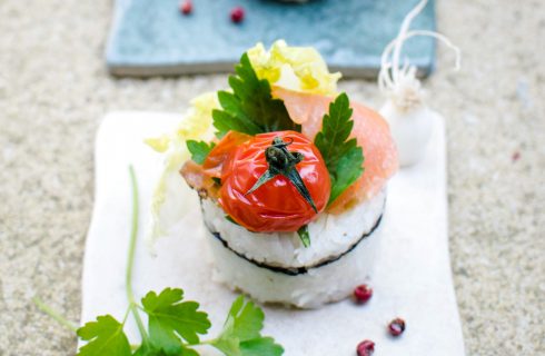 Iets te vieren? Trakteer op de ‘Sushi snack met zalm’